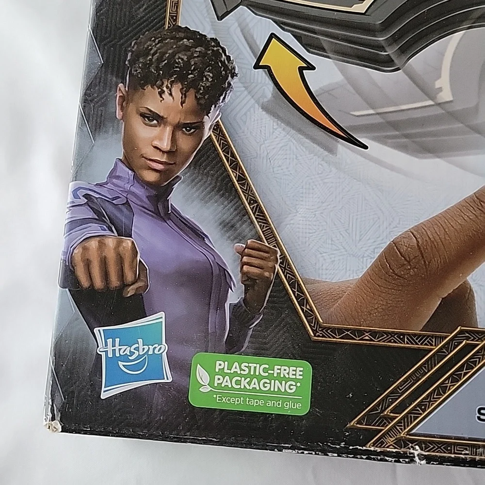 Marvel Black Panther Wakanda Forever Vibranium Blast Sunbird Shuri Action Figure
